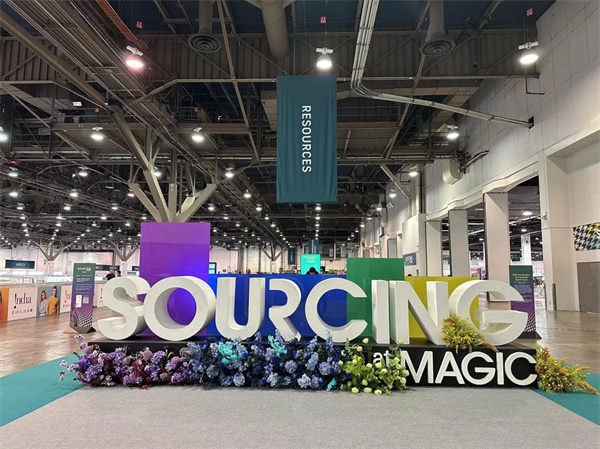 1a590d47e2424a82.jpg 1a590d47e2424a82.jpg